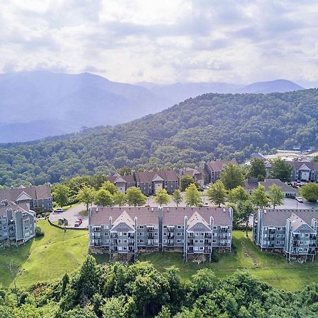 Sky High Views!!-Peak Mountaintop-Outdoor Pool-Close To Downtown-Private Balcony-Wifi-Cable Apartment Gatlinburg Exterior foto