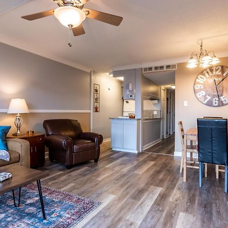 Sky High Views!!-Peak Mountaintop-Outdoor Pool-Close To Downtown-Private Balcony-Wifi-Cable Gatlinburg Exterior foto