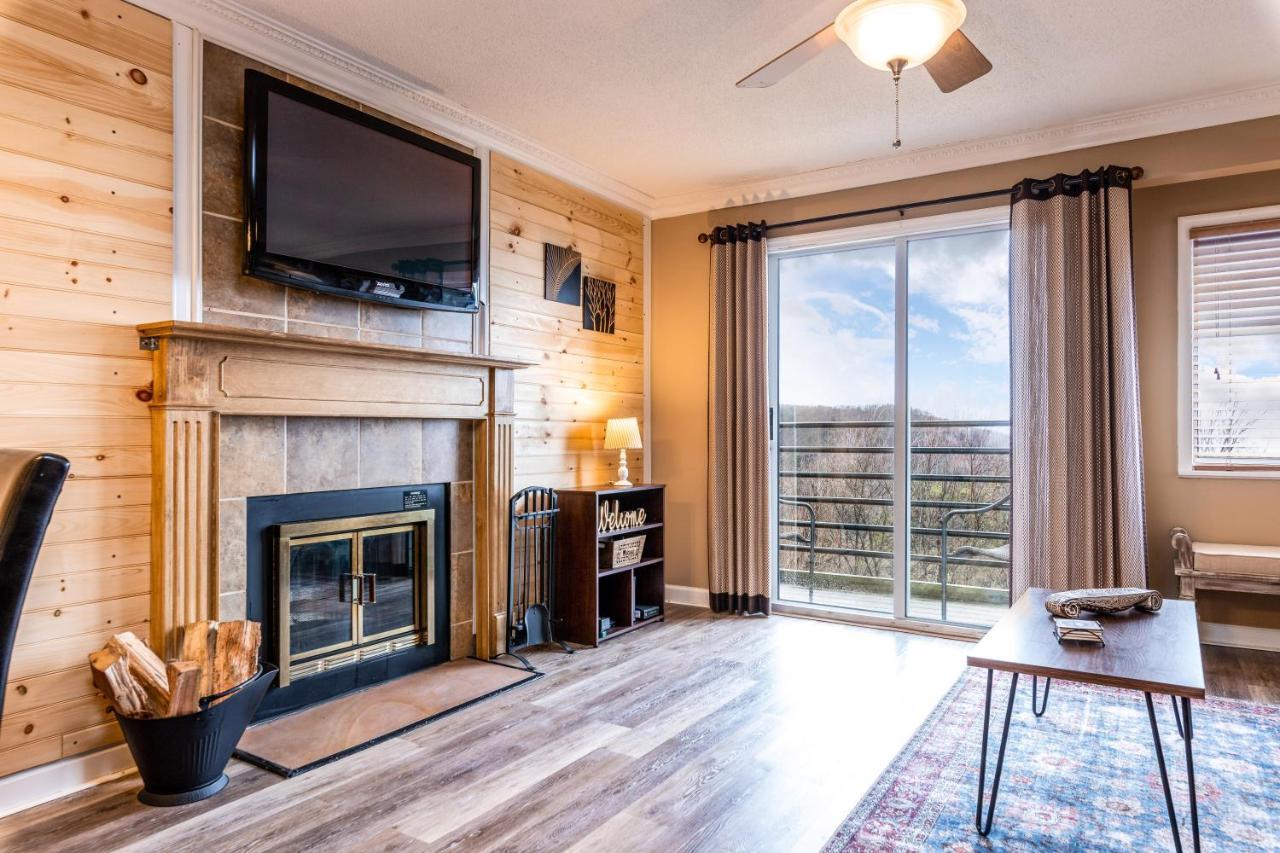 Sky High Views!!-Peak Mountaintop-Outdoor Pool-Close To Downtown-Private Balcony-Wifi-Cable Gatlinburg Exterior foto