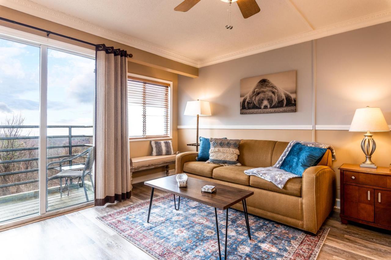 Sky High Views!!-Peak Mountaintop-Outdoor Pool-Close To Downtown-Private Balcony-Wifi-Cable Gatlinburg Exterior foto