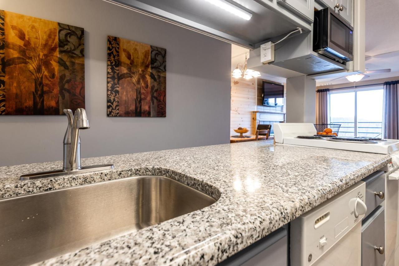 Sky High Views!!-Peak Mountaintop-Outdoor Pool-Close To Downtown-Private Balcony-Wifi-Cable Gatlinburg Exterior foto