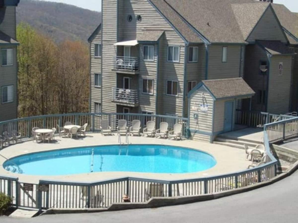 Sky High Views!!-Peak Mountaintop-Outdoor Pool-Close To Downtown-Private Balcony-Wifi-Cable Apartment Gatlinburg Exterior foto